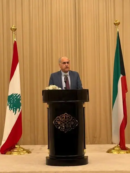 #أبو_الحسن يستهل زيارته إلى #الكويت بلقاءٍ مع الجالية اللبنانية