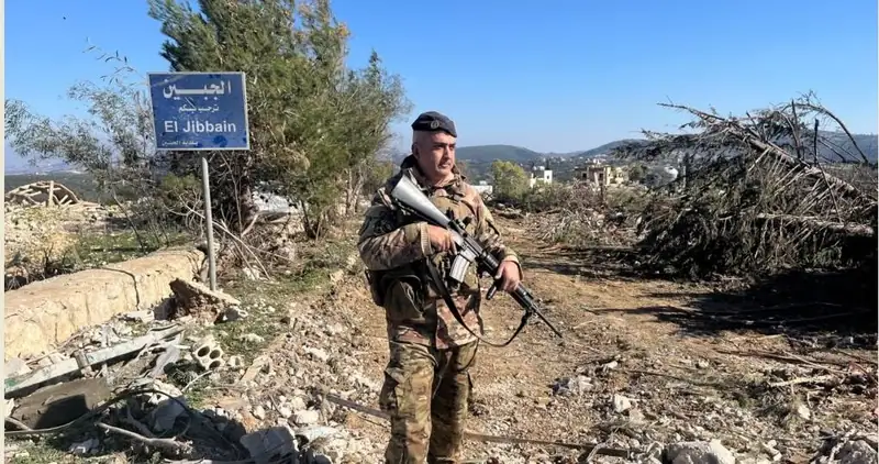 الجيش اللبناني ينتشر في بلدتي الجبين وشيحين في قضاء صور بعد أن كان الجيش الإسرائيلي قد انسحب منهما منذ أيام