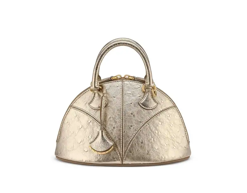 حقائب وإكسسوارات مميّزة من Bulgari لخريف وشتاء 25/26