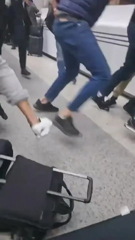 أشكال في مطار بيروت على أفضلية العبور وسقوط جرحى