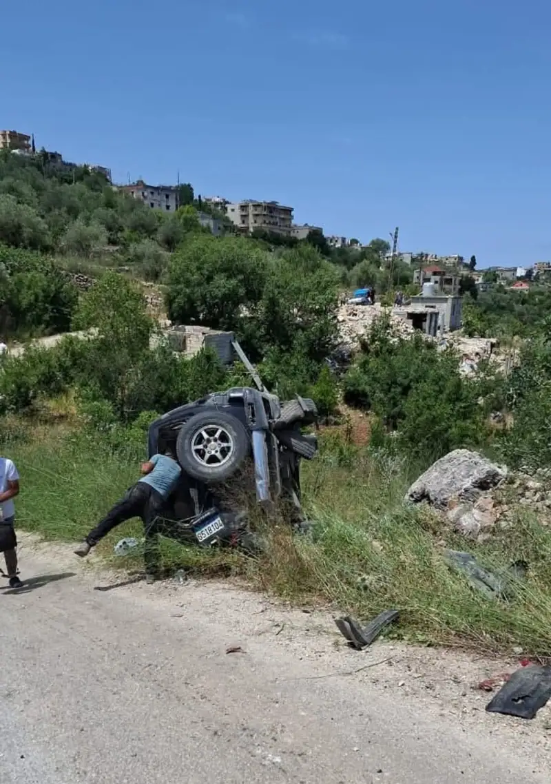 مسيرة تستهدف سيارة في بلدة بيت ليف جنوب لبنان