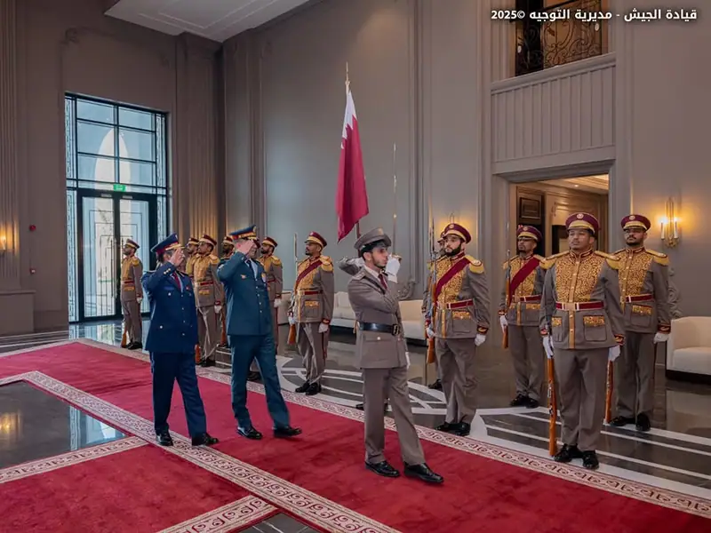 قائد الجيش العماد رودولف هيكل في زيارة رسمية إلى قطر