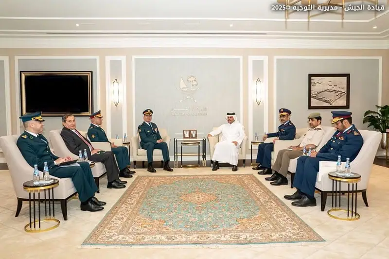 قائد الجيش العماد رودولف هيكل في زيارة رسمية إلى قطر