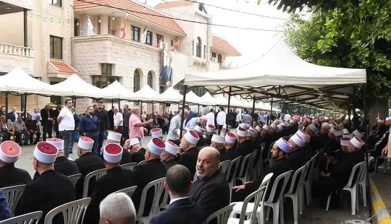 شيّع لبنان، ظهر الأحد، الشاعر الكبير طليع نجيب حمدان "أبو شادي"