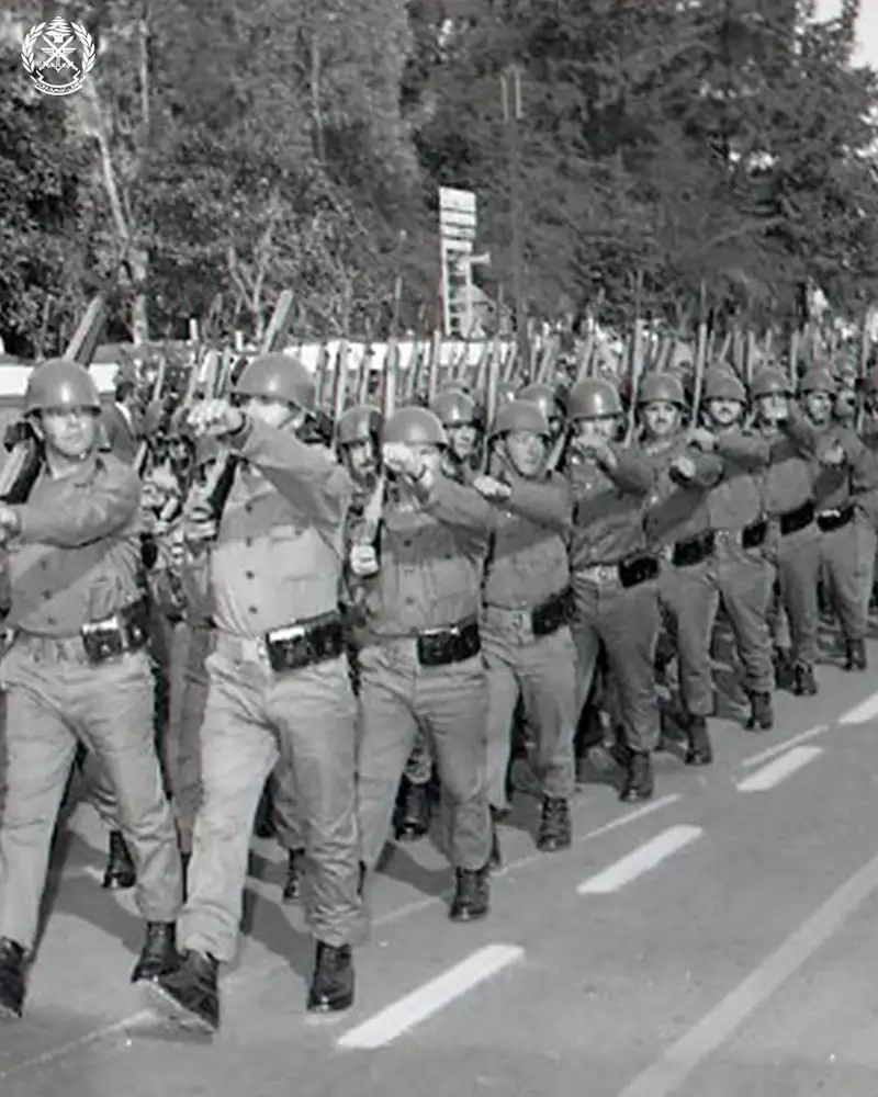 عرض عسكري تاريخي للجيش بمناسبة عيد الاستقلال 1972