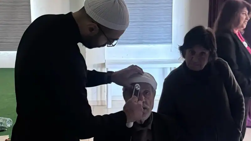 نظّمت سيدات آل شيا في بلدة صوفر يومًا طبيًا مجانيًا لفحص النظر