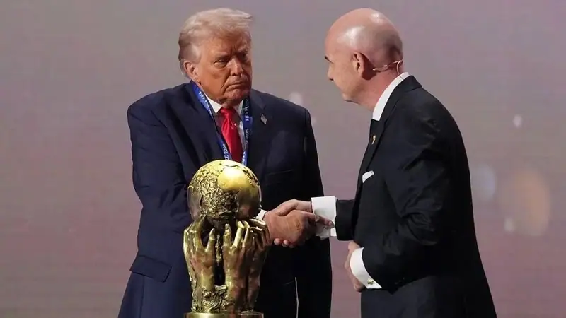في حفل قرعة كأس العالم 2026 في واشنطن