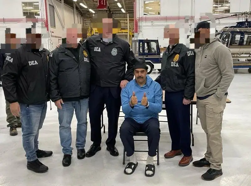 إليكم الصور الأولى للرئيس الفنزويلي نيكولاس مادورو من مطار ستيوارت الدولي في مدينة نيويورك