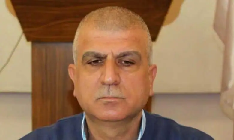 أسف نقيب موزعي المحروقات فادي أبو شقرا للقرار الذي اتخذته الحكومة بزيادة ٣٠٠ ألف على صفيحة البنزين