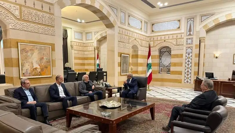 استقبل رئيس الحكومة نواف سلام الرئيس السابق للحزب التقدمي الاشتراكي وليد جنبلاط
