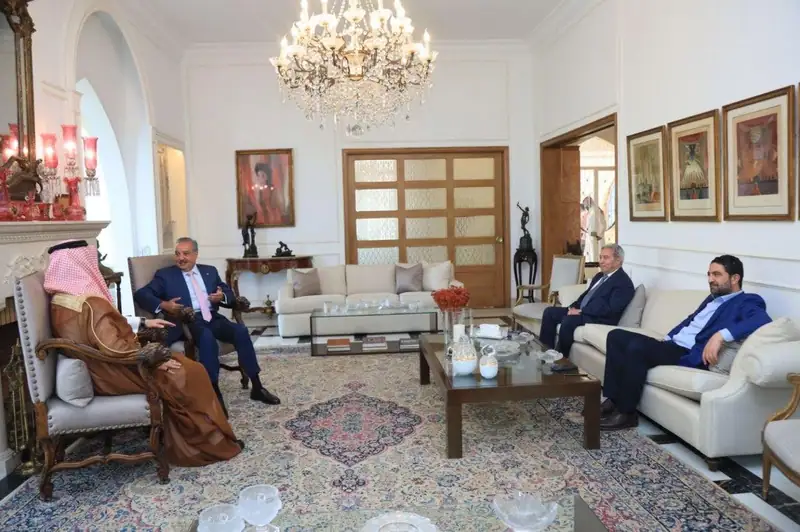أرسلان استقبل السفير البخاري في زيارة وداعية