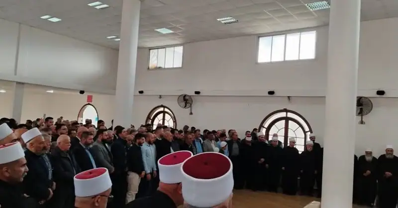 شيخ العقل في مأتم الأشقر: نعيش زمن تعاظم المؤامرات والاعتداءات والانقلاب على القيم والتراث والهوية
