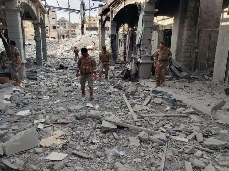 الجيش ينفذ مهماته في المناطق المتضررة من العدوان الإسرائيلي عبر تفكيك قنابل طيران غير منفجرة والكشف على…