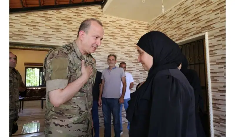 تفقَّدَ قائد الجيش العماد رودولف هيكل لواءَي المشاة السادس في ثكنة محمد مكي – بعلبك والتاسع في ثكنة أحمد طبيخ…