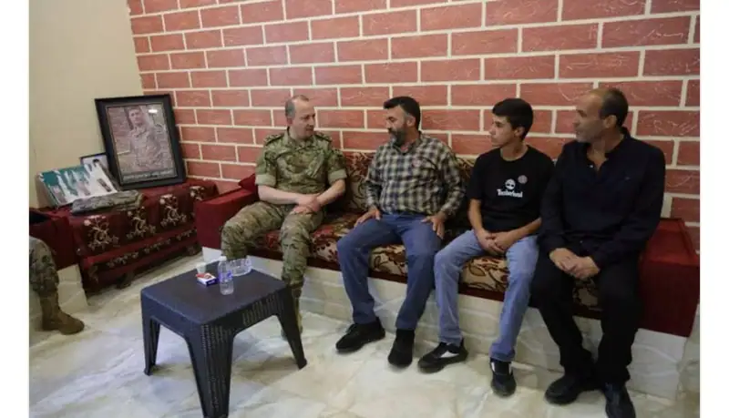 تفقَّدَ قائد الجيش العماد رودولف هيكل لواءَي المشاة السادس في ثكنة محمد مكي – بعلبك والتاسع في ثكنة أحمد طبيخ…